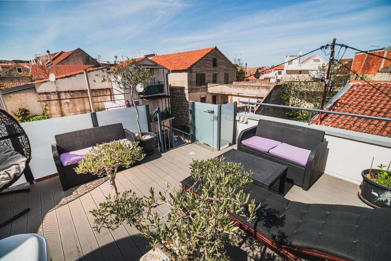 Downtown Luxury Apartments With Hot Tub Vodice Bagian luar foto