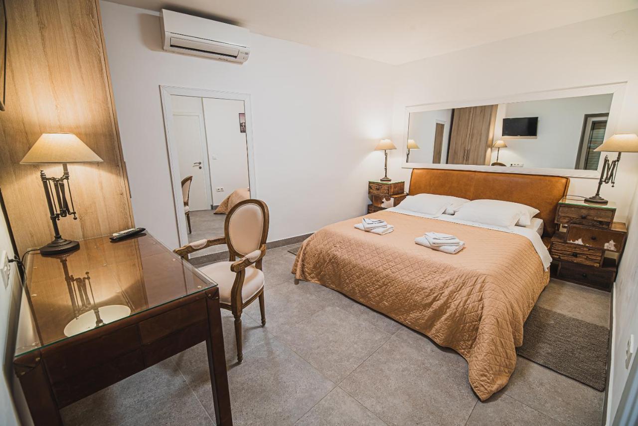 Downtown Luxury Apartments With Hot Tub Vodice Bagian luar foto