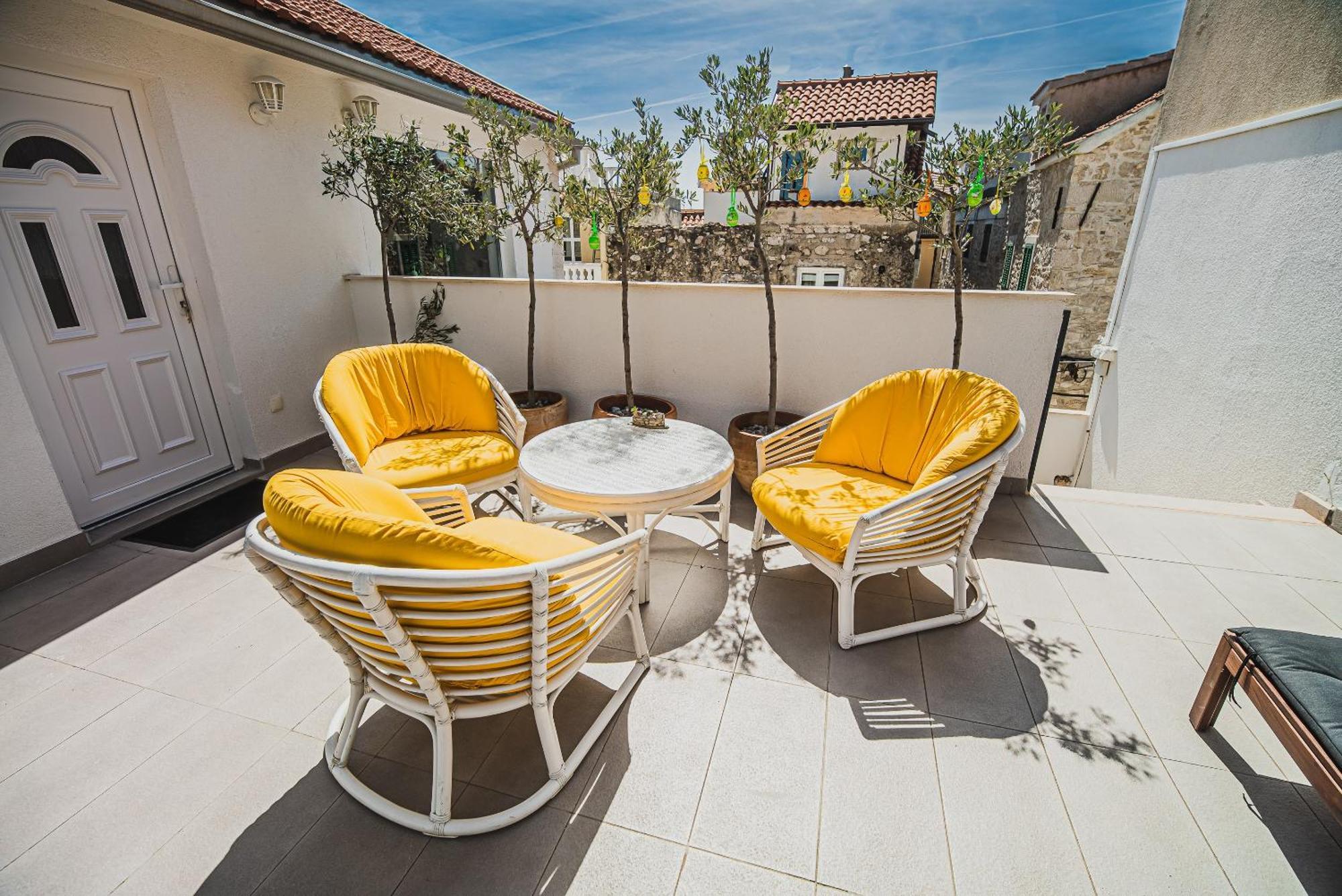 Downtown Luxury Apartments With Hot Tub Vodice Ruang foto